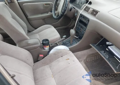 1999 Toyota Camry Ce/Le/Xle z USA, uszkodzony, nr VIN JT2BG28K0X0369434